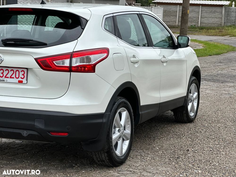 Nissan Qashqai 1.2 DIG-T Start/Stop N-Connecta - 4