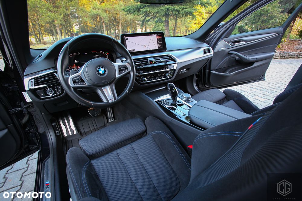 BMW Seria 5 520d xDrive M Sport sport - 30