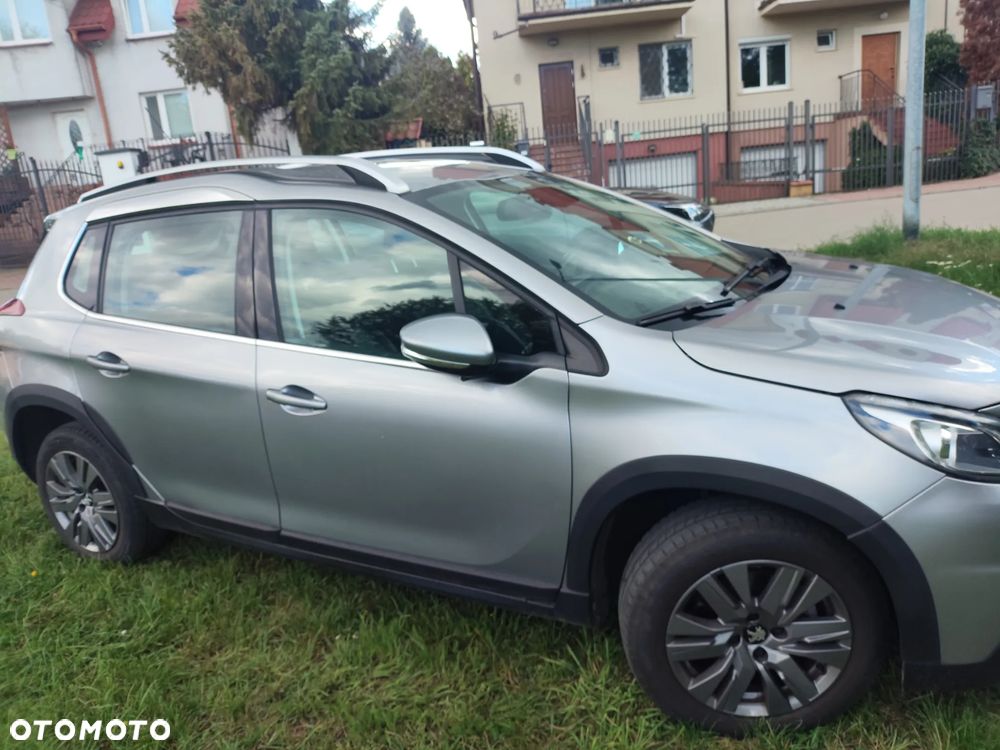 Peugeot 2008 1.5 BlueHDi Allure S&S - 3