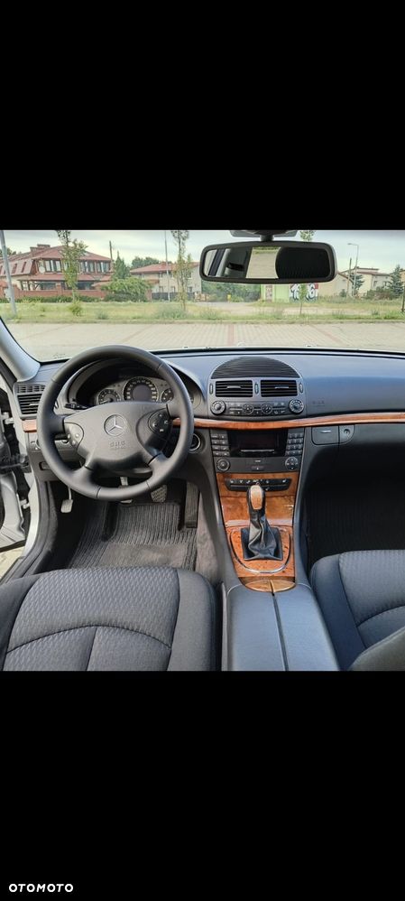 Mercedes-Benz Klasa E 200 Kompressor Elegance Sport Edition - 18