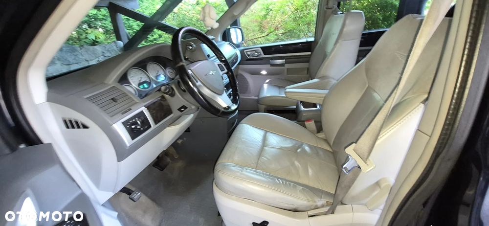 Chrysler Grand Voyager 2.8 CRD Limited - 8