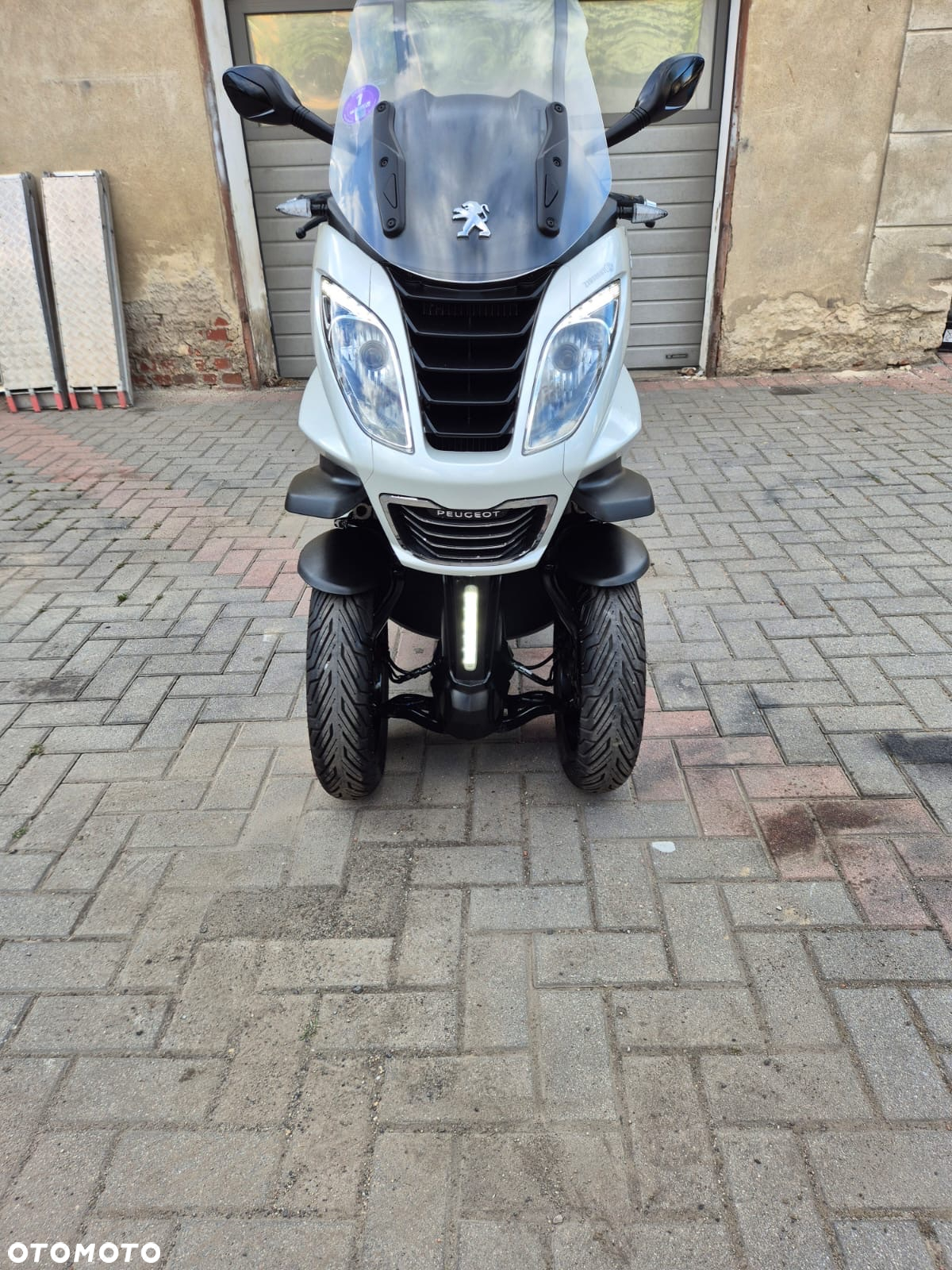 Peugeot Metropolis - 13