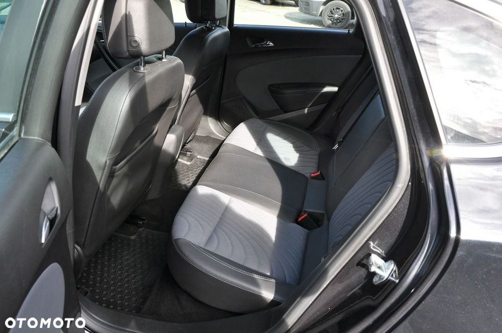 Opel Astra 1.6 - 17