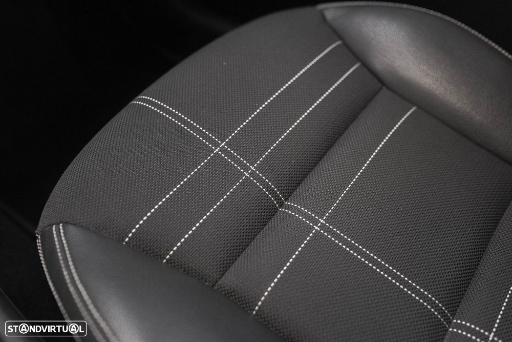 Mercedes-Benz CLA 180 - 13