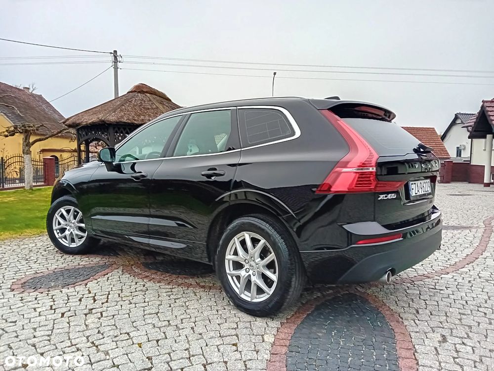 Volvo XC 60 D3 Momentum Pro - 17