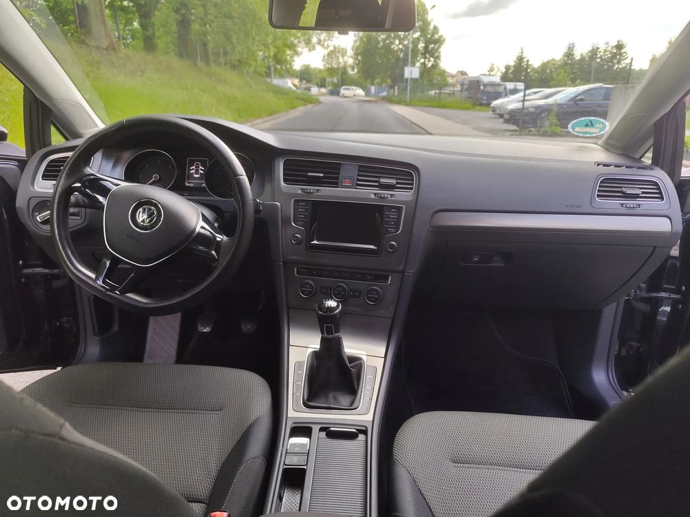 Volkswagen Golf 2.0 BlueTDI Comfortline - 11