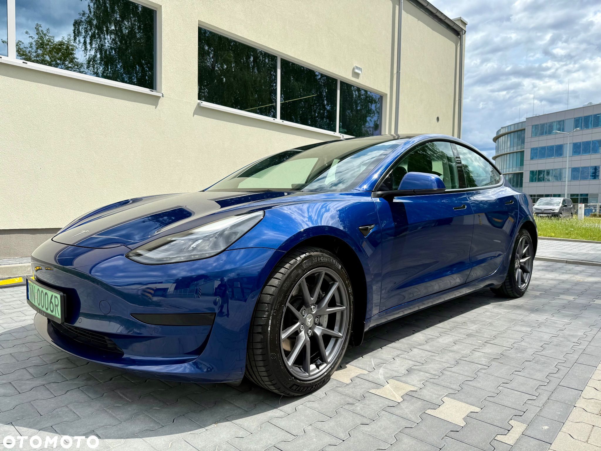 Tesla Model 3 RWD - 1
