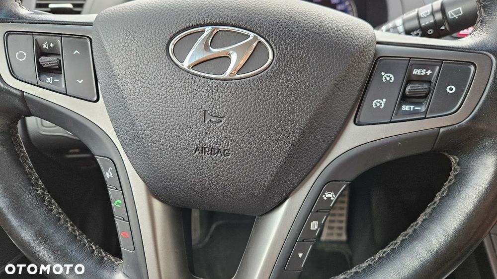 Hyundai i40 Kombi 2.0 Automatik Premium - 22