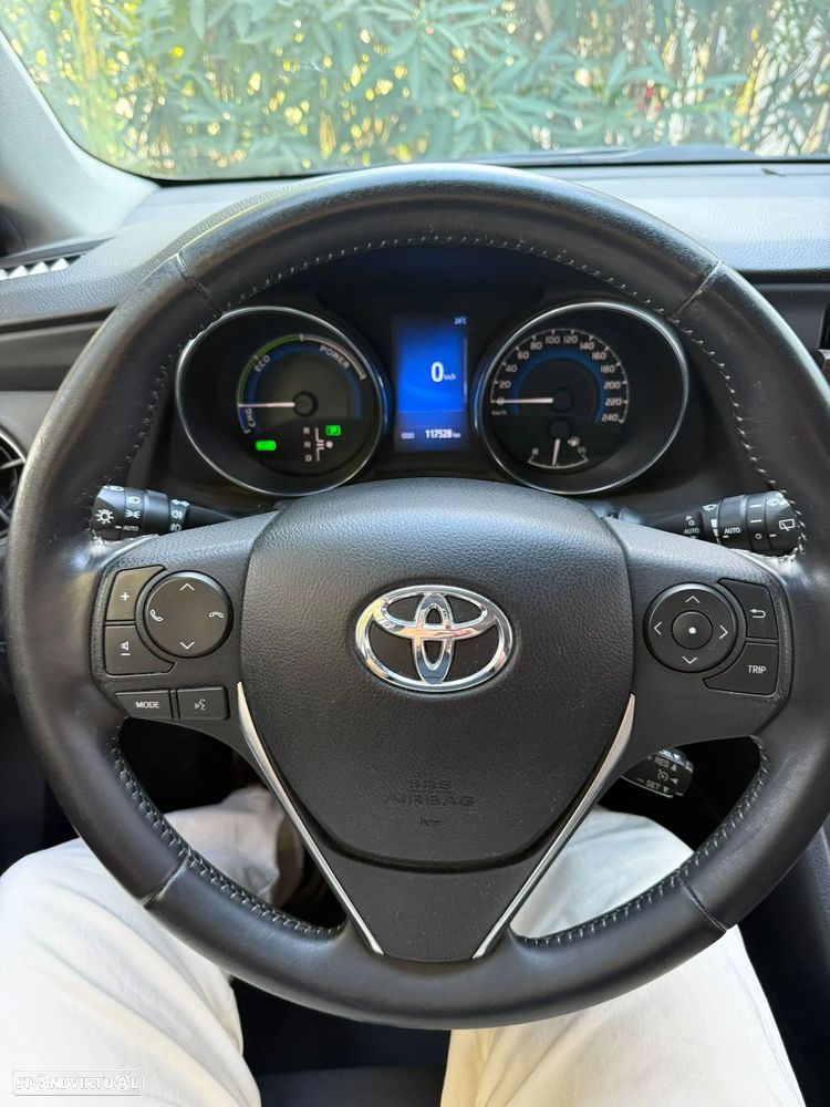 Toyota Auris 1.8 HSD Comfort+P.Sport - 14