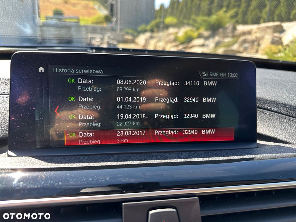 BMW Seria 3 320d xDrive Sport Line - 28