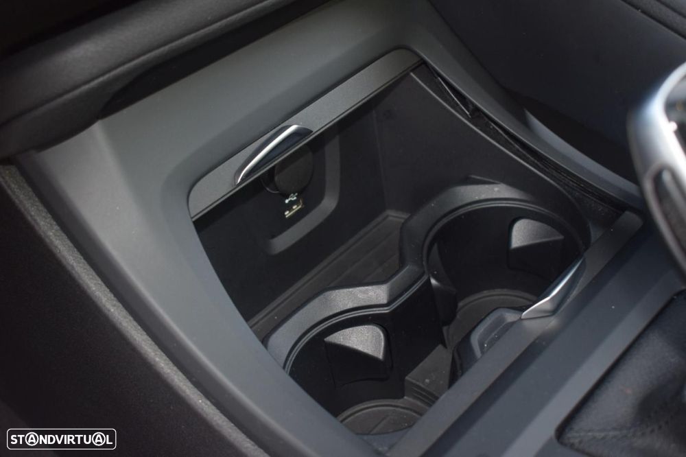 BMW X1 18 d sDrive Auto - 27