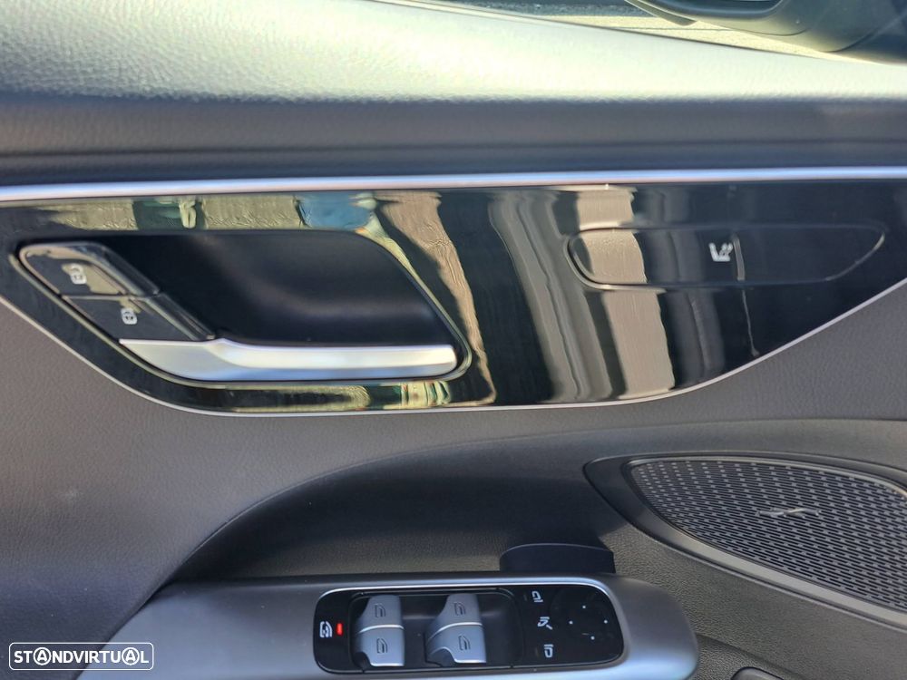 Mercedes-Benz C 300 e 9G-TRONIC Avantgarde - 27