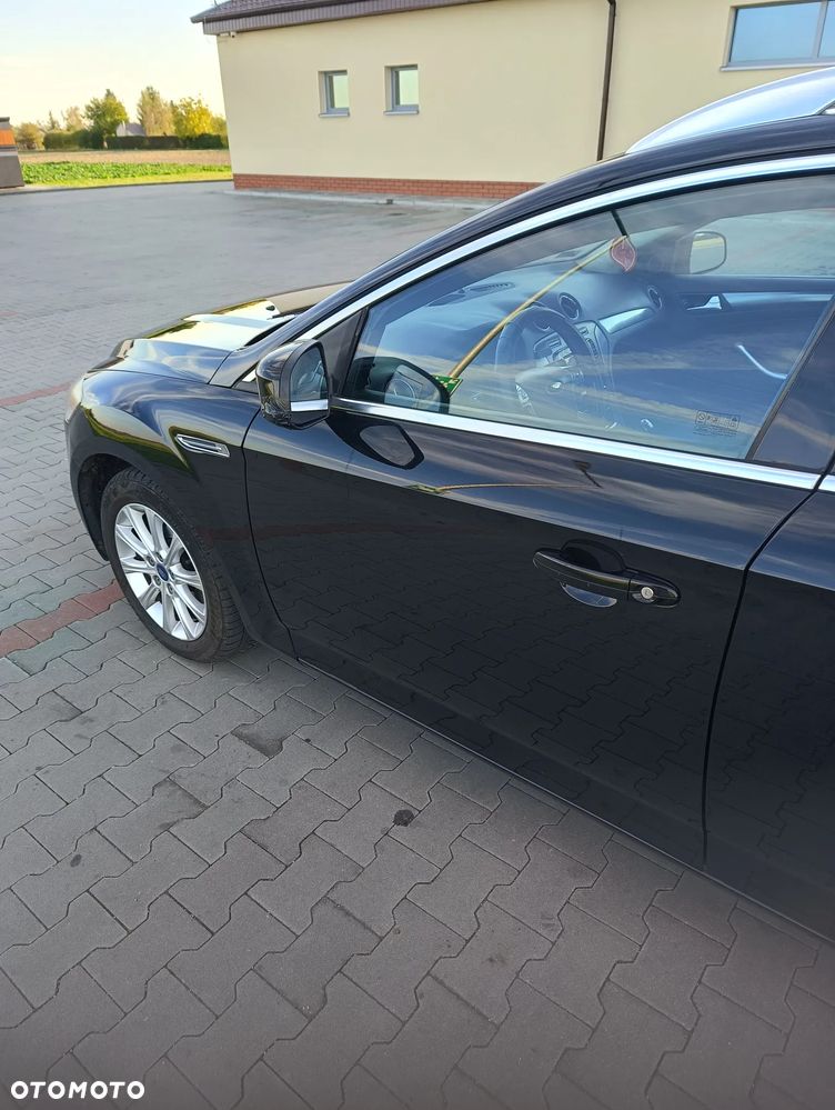 Ford Mondeo - 9
