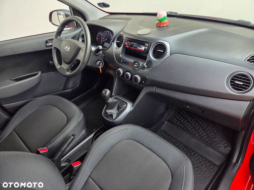 Hyundai i10 - 10
