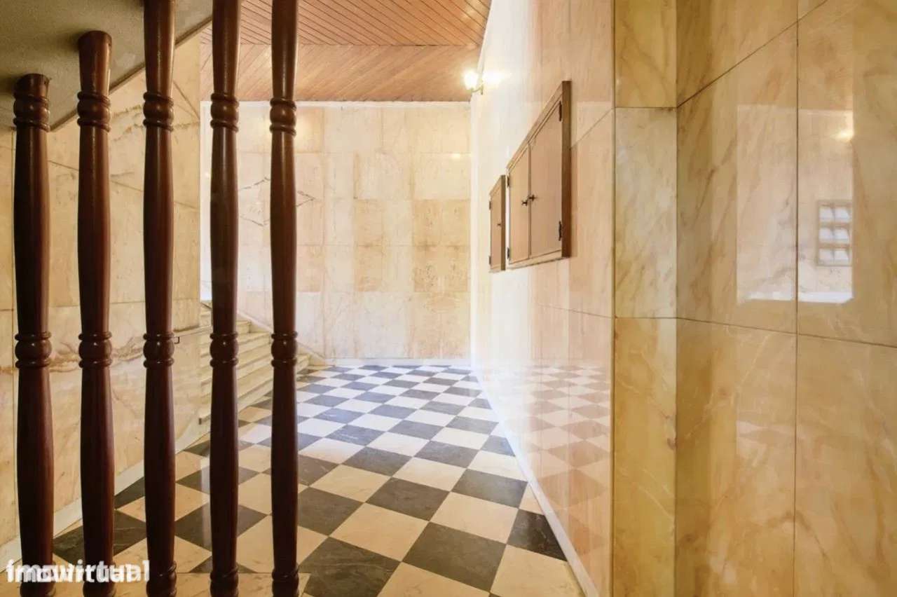 Estúdio LOFT na Quinta Grande – Zona Nobre | 5 min do Colombo e Metro - Grande imagem: 4/33