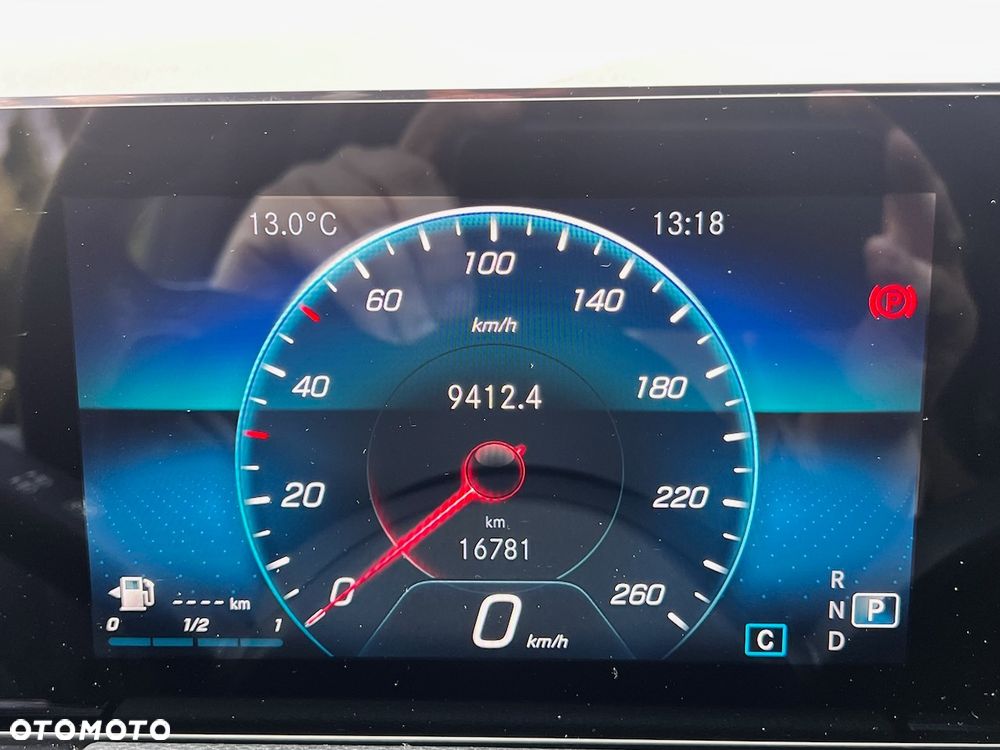 Mercedes-Benz GLA 200 4-Matic Style - 12