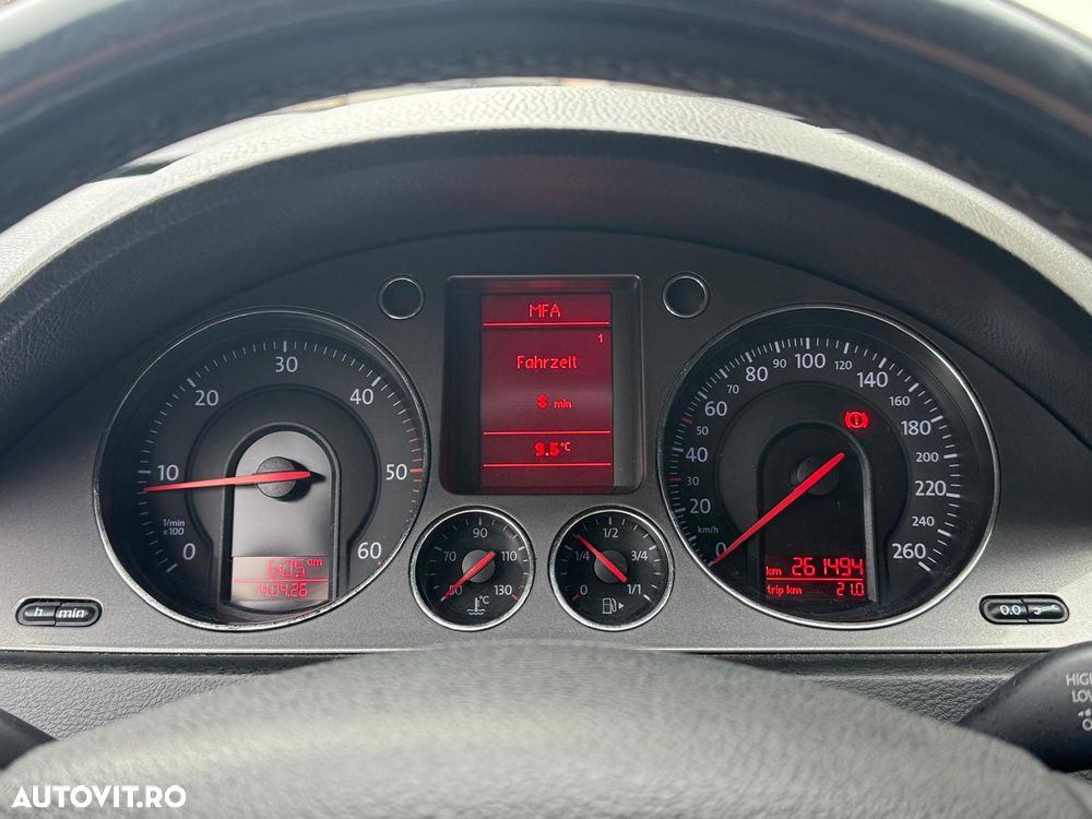 Volkswagen Passat 1.9 TDI Comfortline - 11
