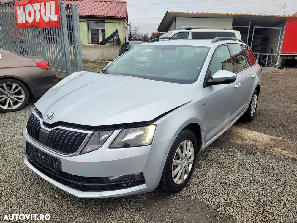 Skoda Octavia Combi Diesel 1.6 TDI Ambition - 1