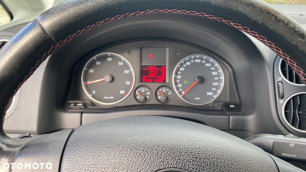 Volkswagen Golf Plus - 13