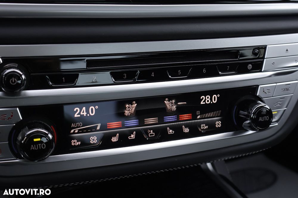 BMW Seria 7 745e - 18