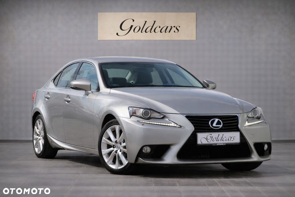 Lexus IS - 1