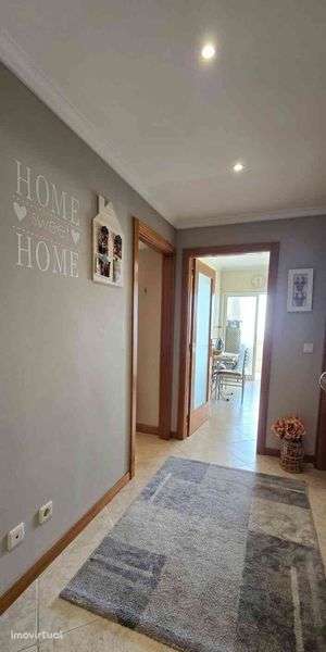 T2 C/ Garagem e Metro á porta - Grande imagem: 4/4