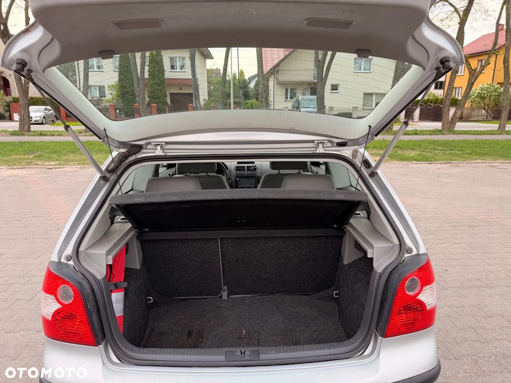 Volkswagen Polo 1.4 16V Comfortline - 5