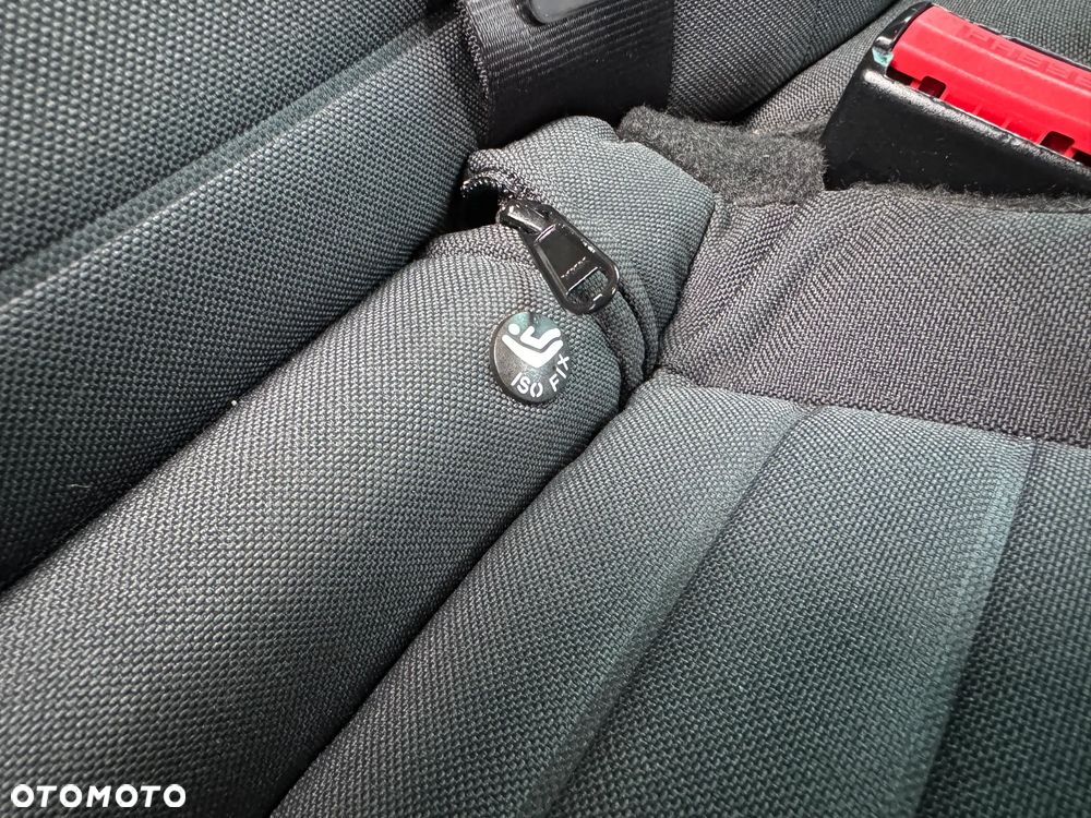 Renault Megane 1.5 dCi Limited EDC - 33