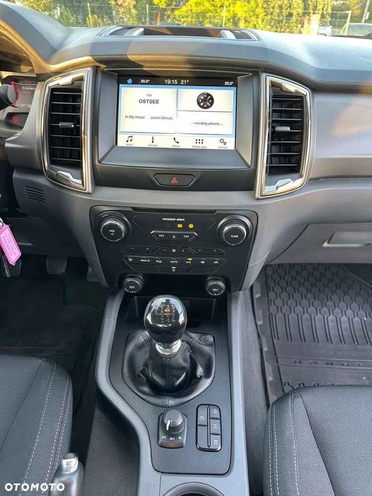 Ford Ranger XLT - 25