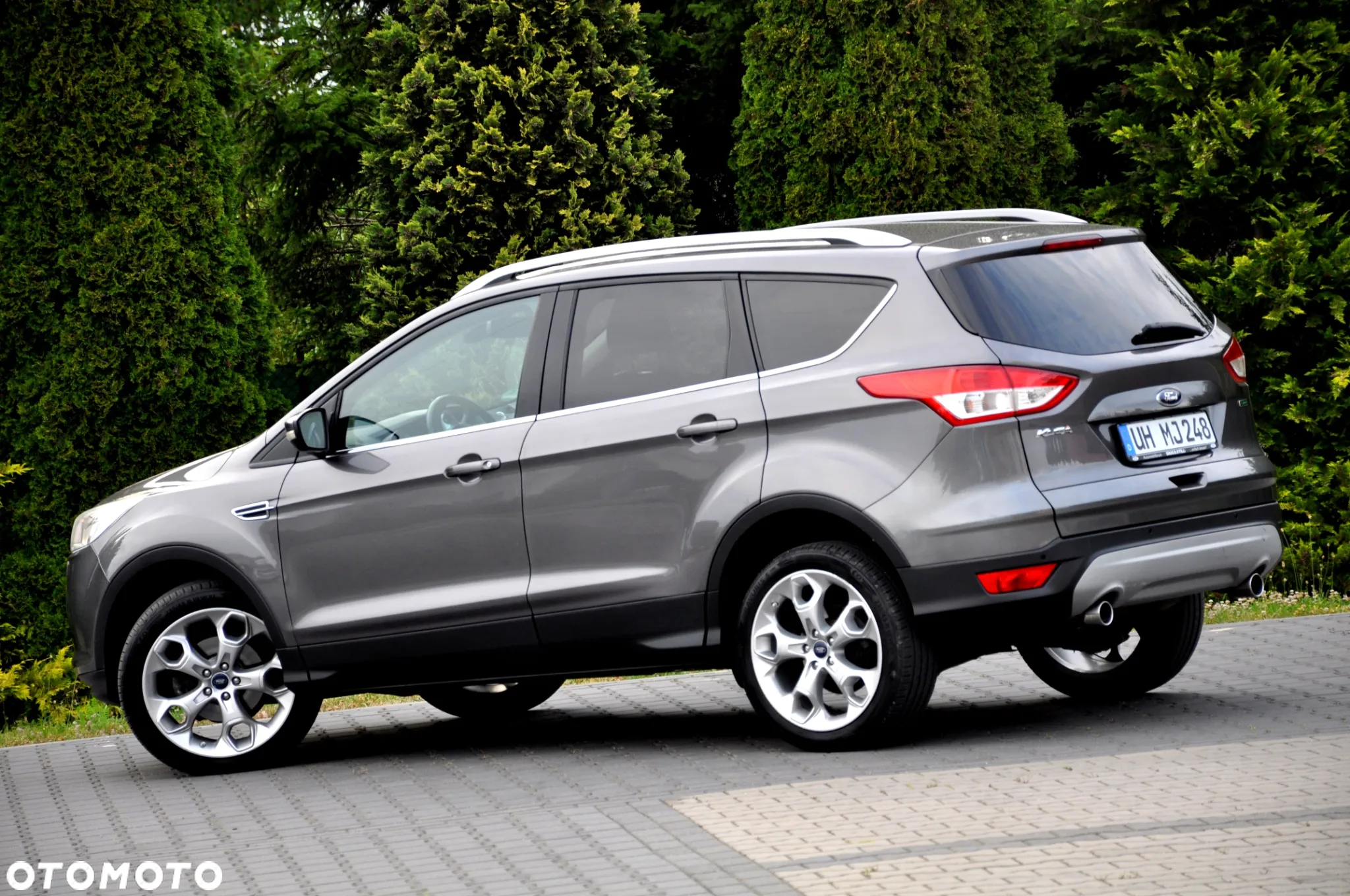 Ford Kuga 1.6 EcoBoost 2x4 Titanium - 23