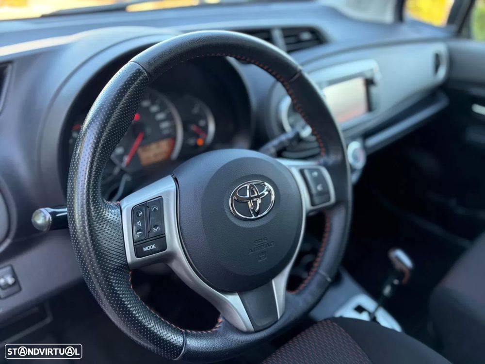 Toyota Yaris 1.33 VVT-i Sport CVT+Navi - 15