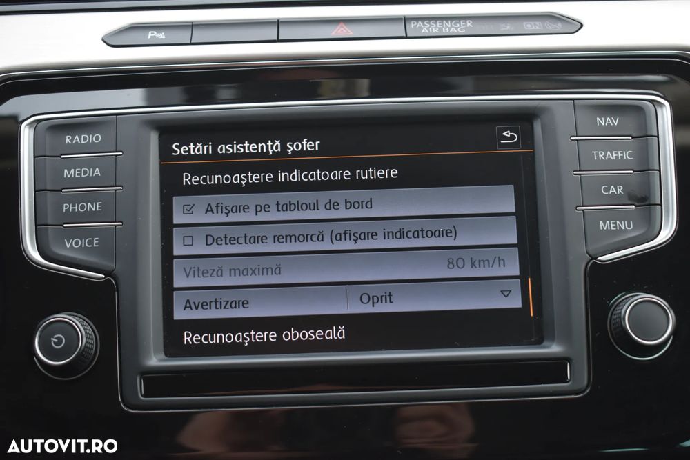 Volkswagen Passat 2.0 TDI DSG (BlueMotion Technology) Highline - 24