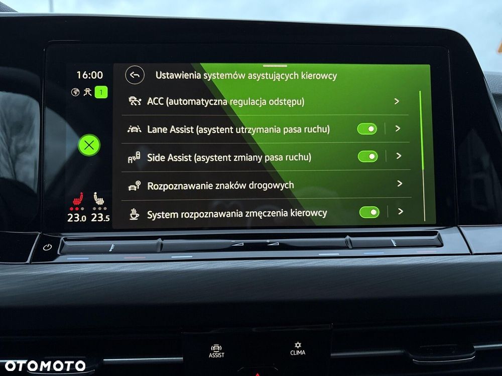 Volkswagen Golf - 22