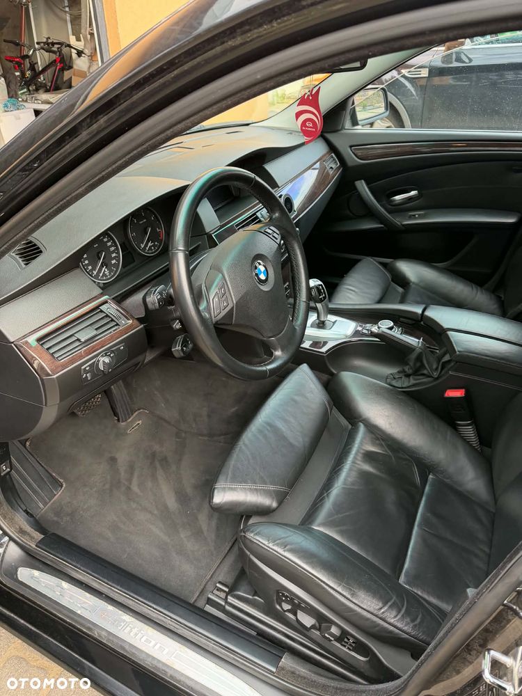 BMW Seria 5 525d Edition Exclusive - 14