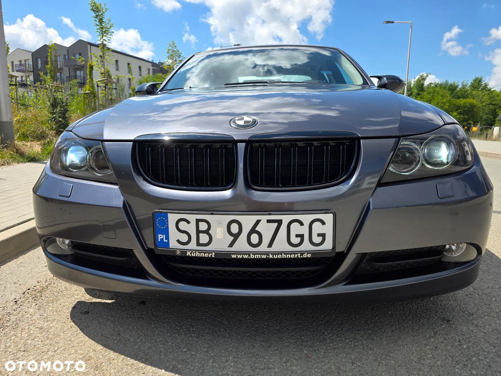 BMW Seria 3 318i - 9