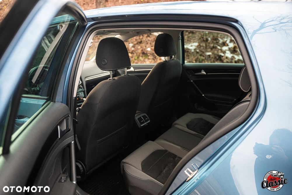 Volkswagen Golf - 13