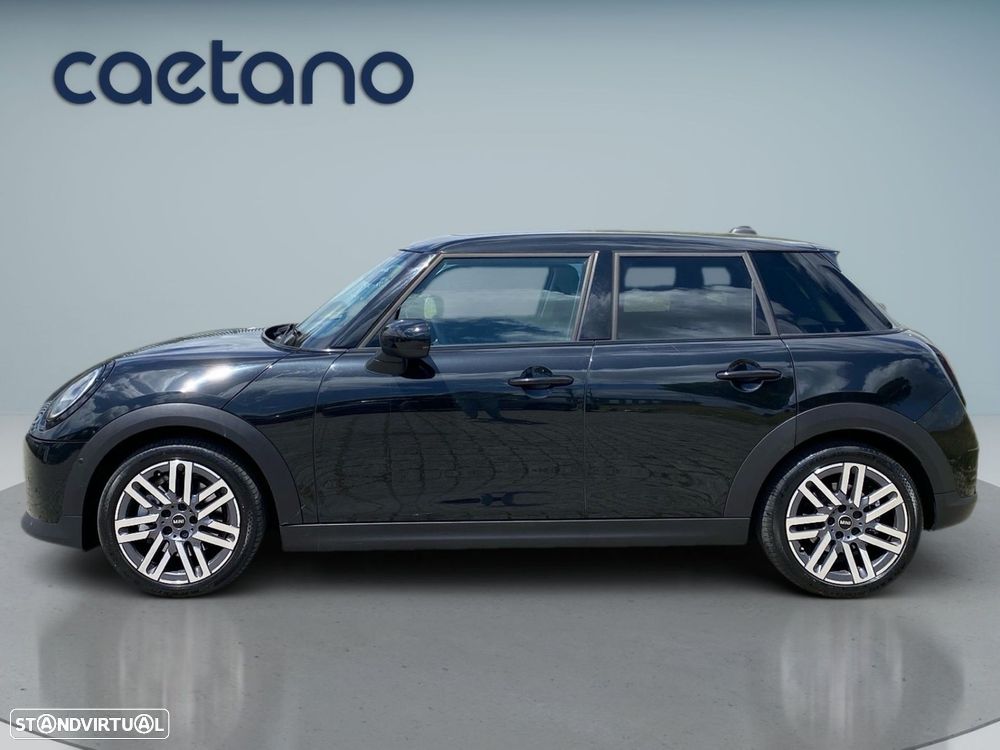 MINI 5 Portas Cooper Classic Auto - 22
