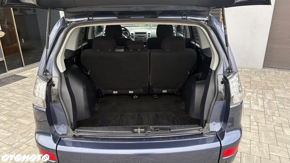 Mitsubishi Outlander 2.4 2WD Plus - 15