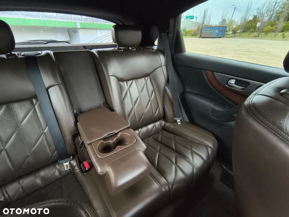 Infiniti FX FX30d S Premium - 25