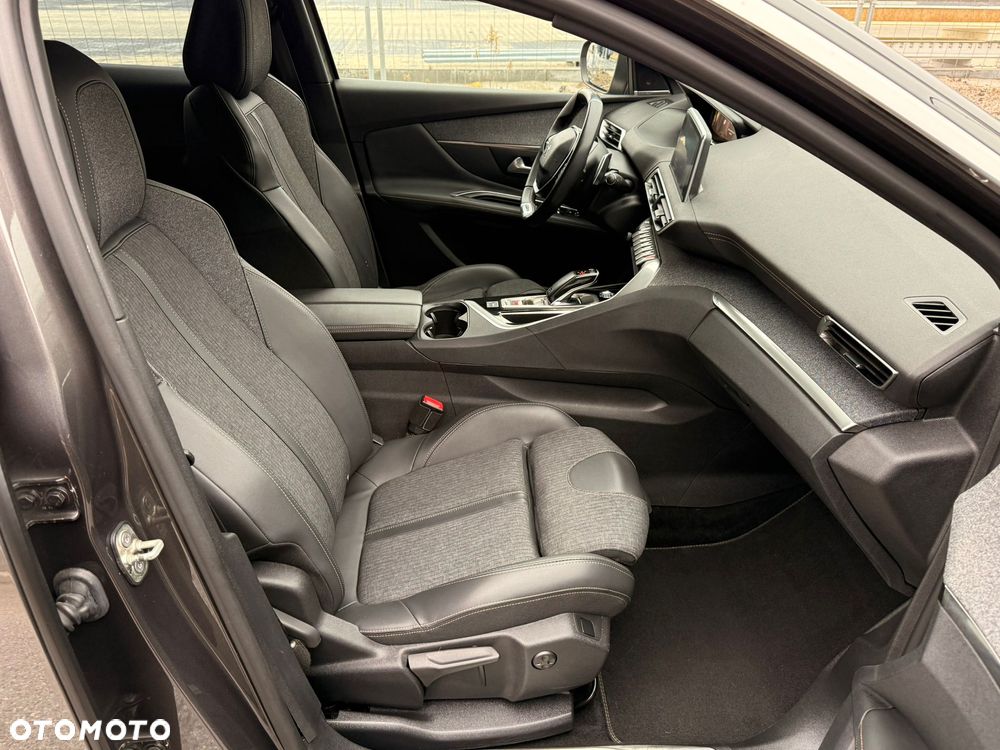 Peugeot 3008 - 21
