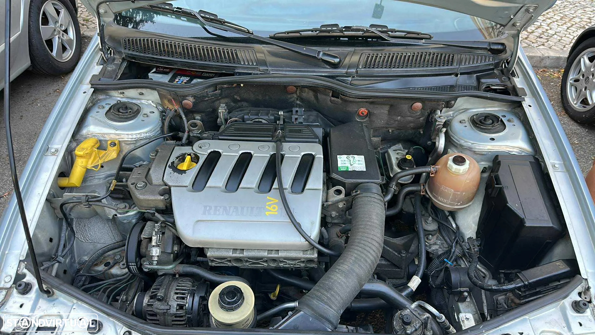 Renault Mégane 1.4 16V RXE AC - 18