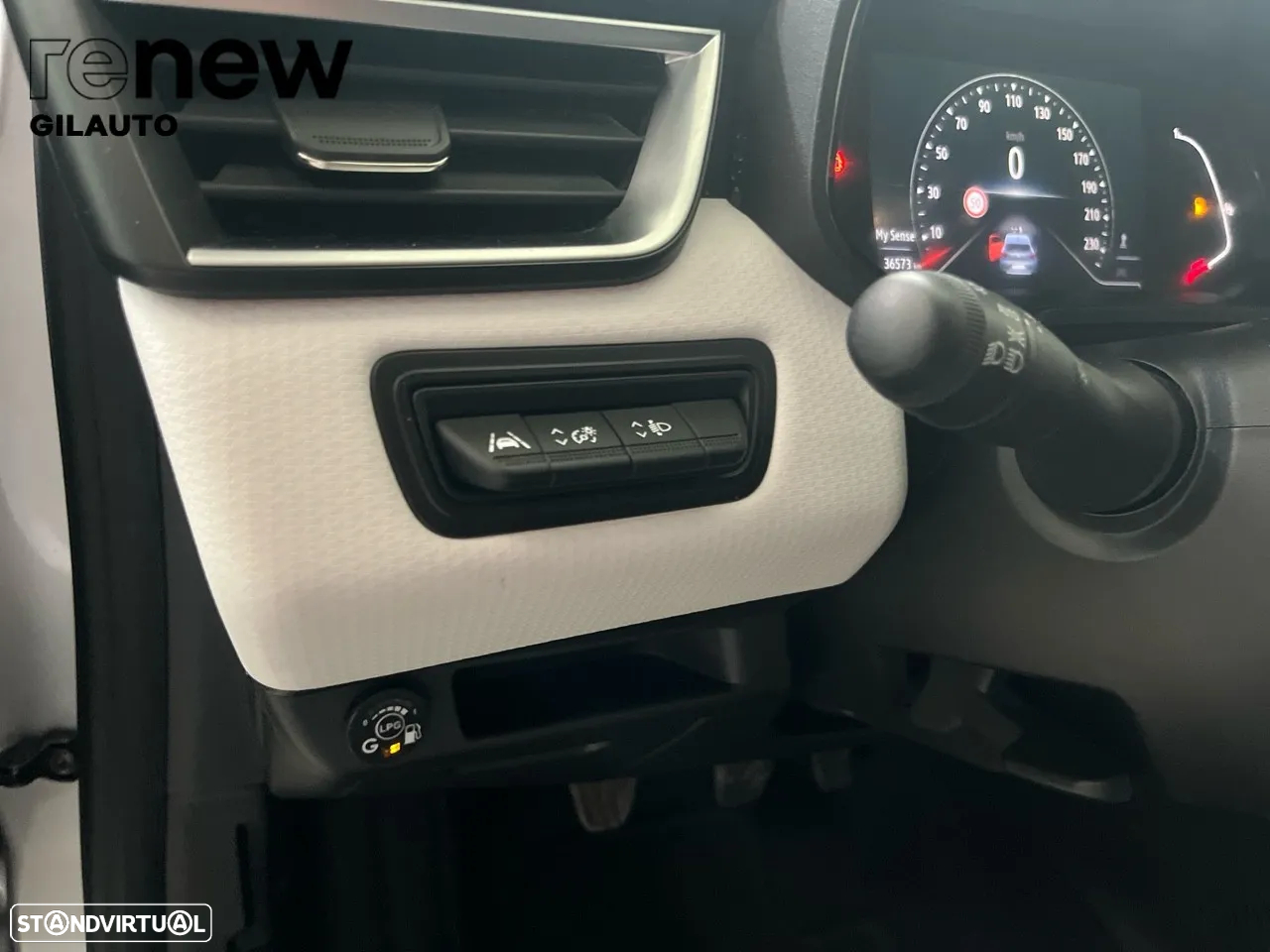 Renault Clio 1.0 TCe Techno Bi-Fuel - 13