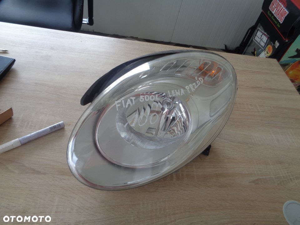 FIAT 500L LAMPA LEWY PRZÓD EUROPA - 1