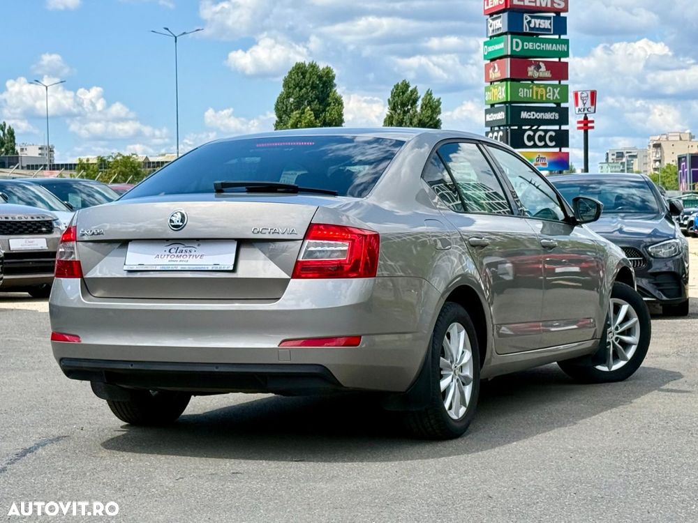 Skoda Octavia 1.6 TDI DSG Ambition - 25