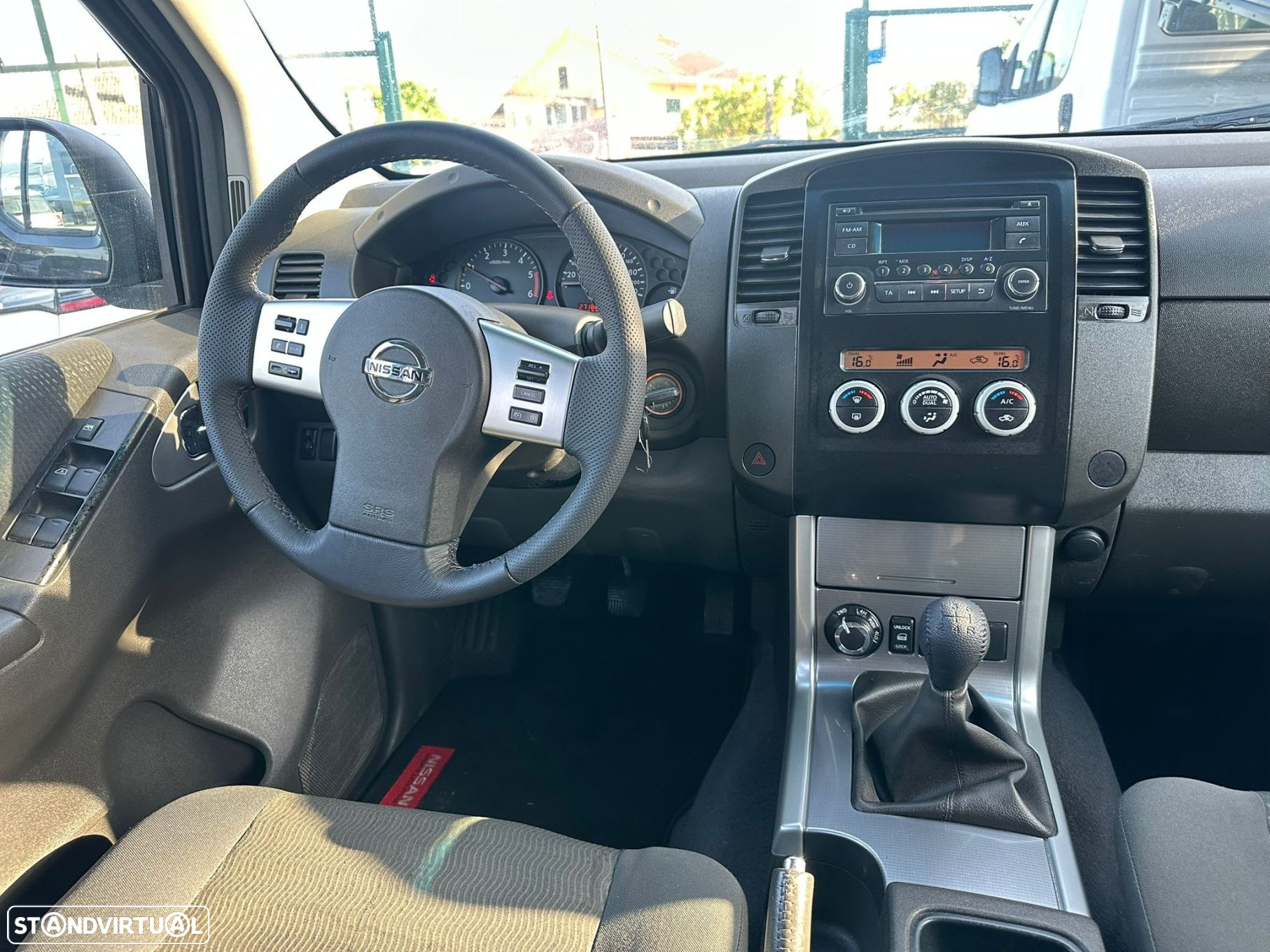 Nissan Navara 2.5 dCi CD XE 4WD - 10