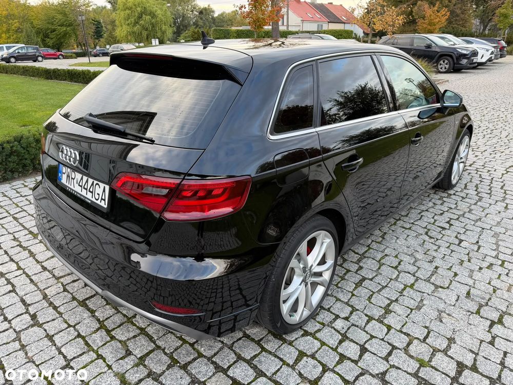 Audi A3 Sportback - 16