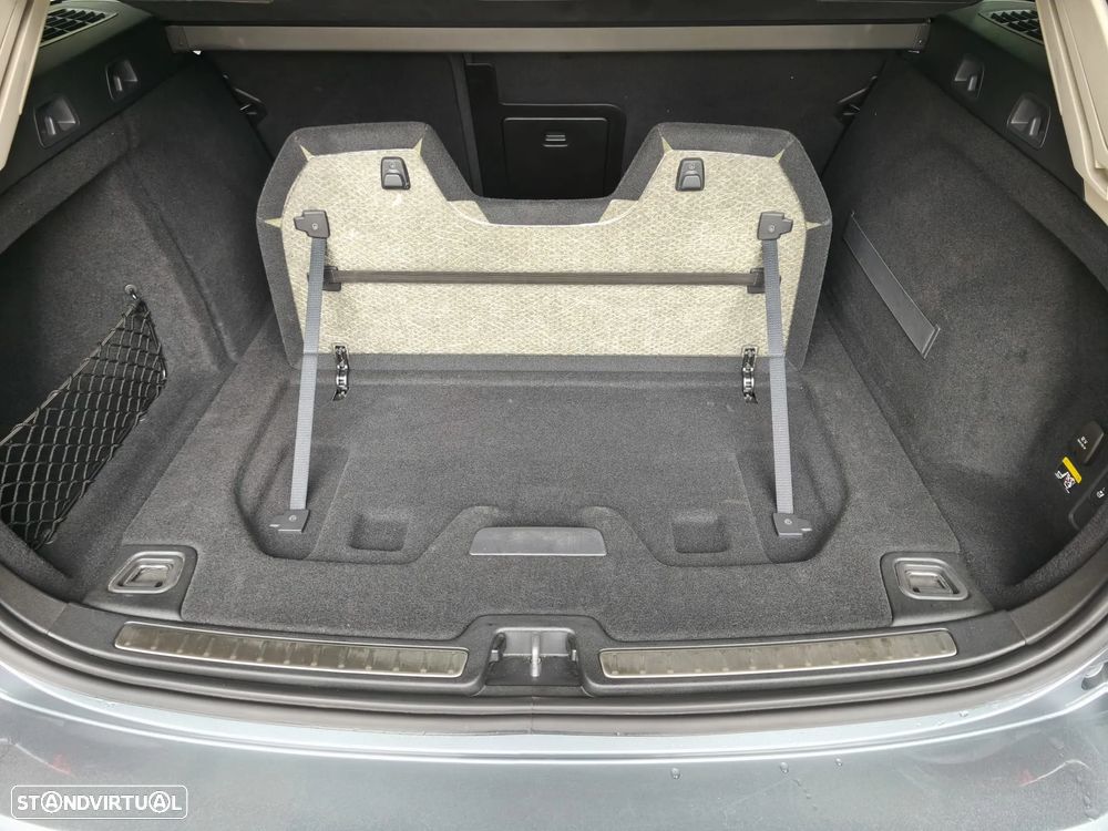 Volvo V60 2.0 D3 Momentum Geartronic - 26