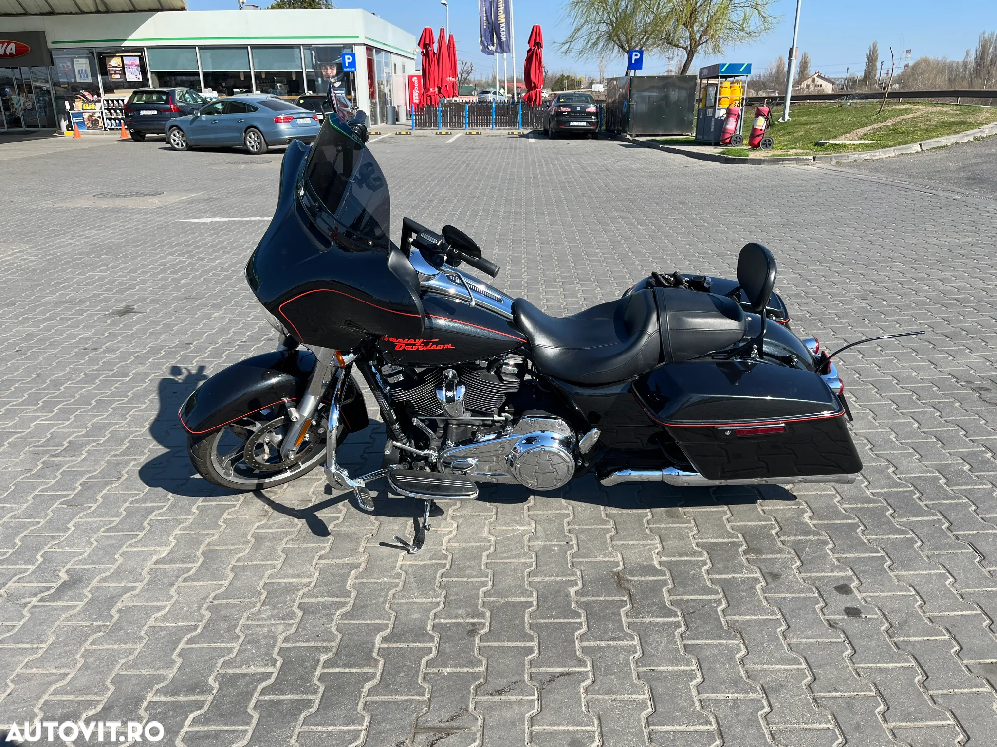Harley-Davidson Street Glide - 2