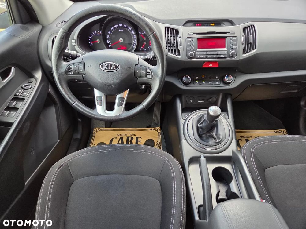 Kia Sportage 2.0 CVVT 2WD Attract - 16