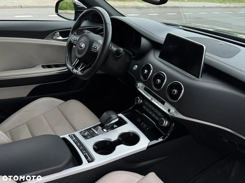 Kia Stinger 3.3 T-GDI V6 GT Prestige Line AWD - 8
